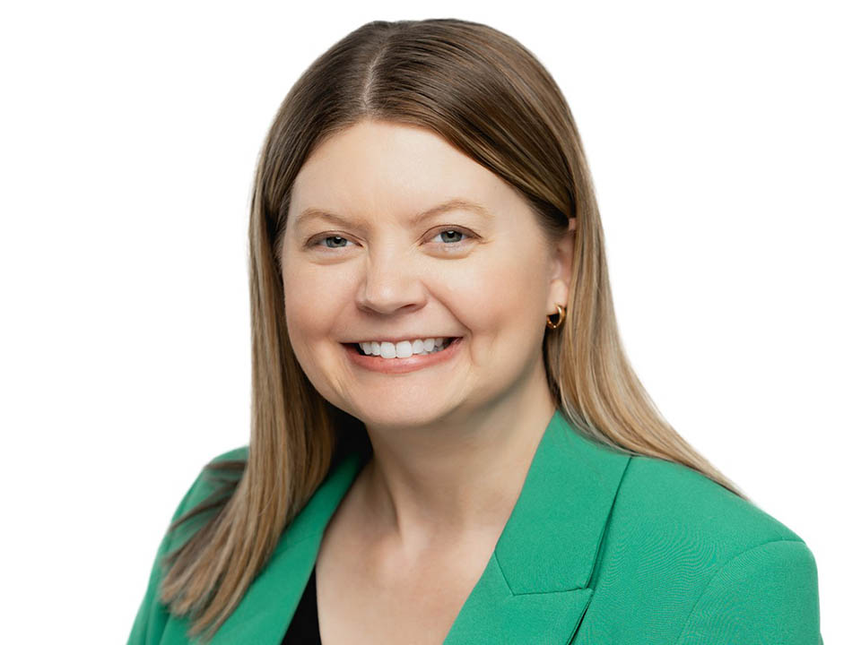 Monica Converse headshot