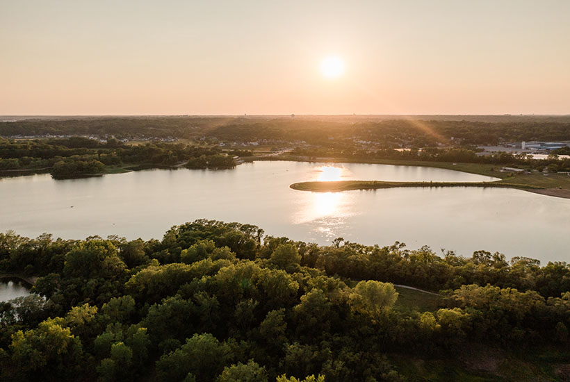 View over a wide section of the Raccoon River